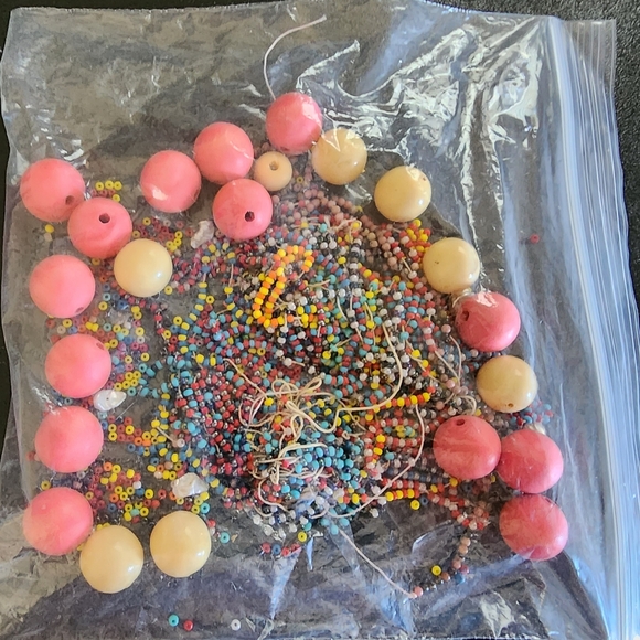 Mix Bulk Beads 19 Bags for Jewelry Making Multi Materials And Shapes New 2 Lbs+ - Picture 8 of 16